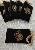 Black Velvet Zardozi Wristlet