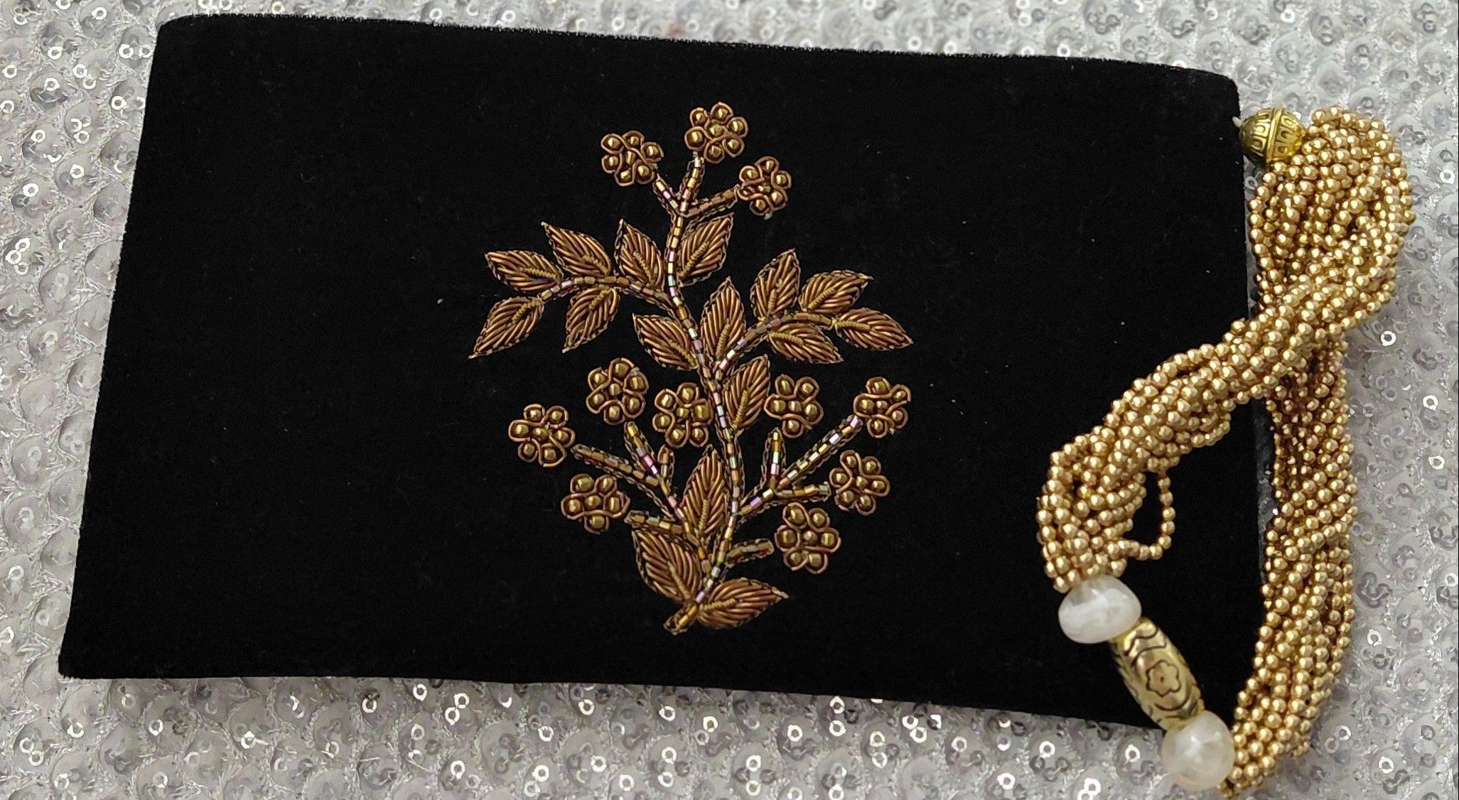 Black Velvet Zardozi Wristlet